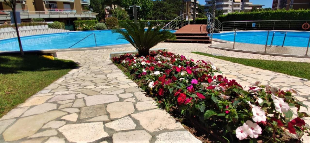 Condominio La Duna - Residence Puerto Do Sol Линьяно-Саббьядоро Экстерьер фото